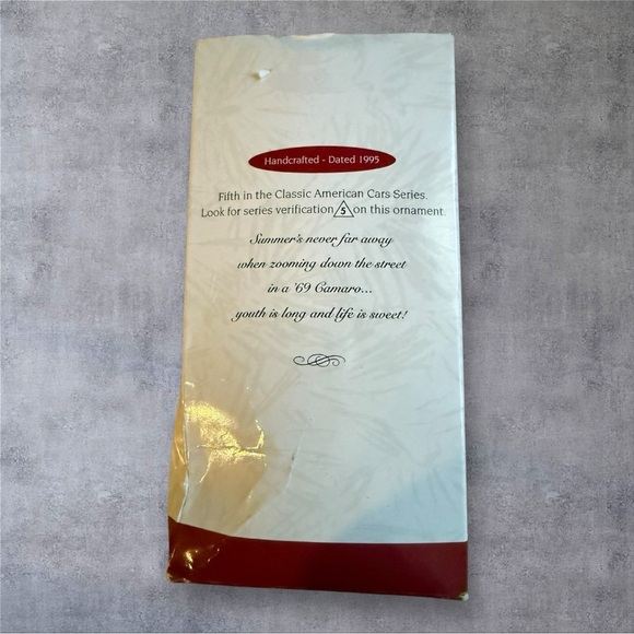 Hallmark Keepsake 1955 Chevrolet Camaro - Picture 2 of 6